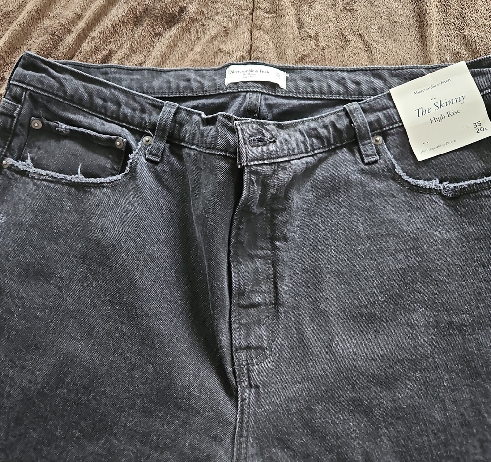 Abercrombie & Fitch Dark Gray Skinny Jeans